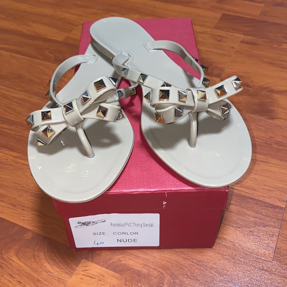Nude color pvc bow studded sandals size 9